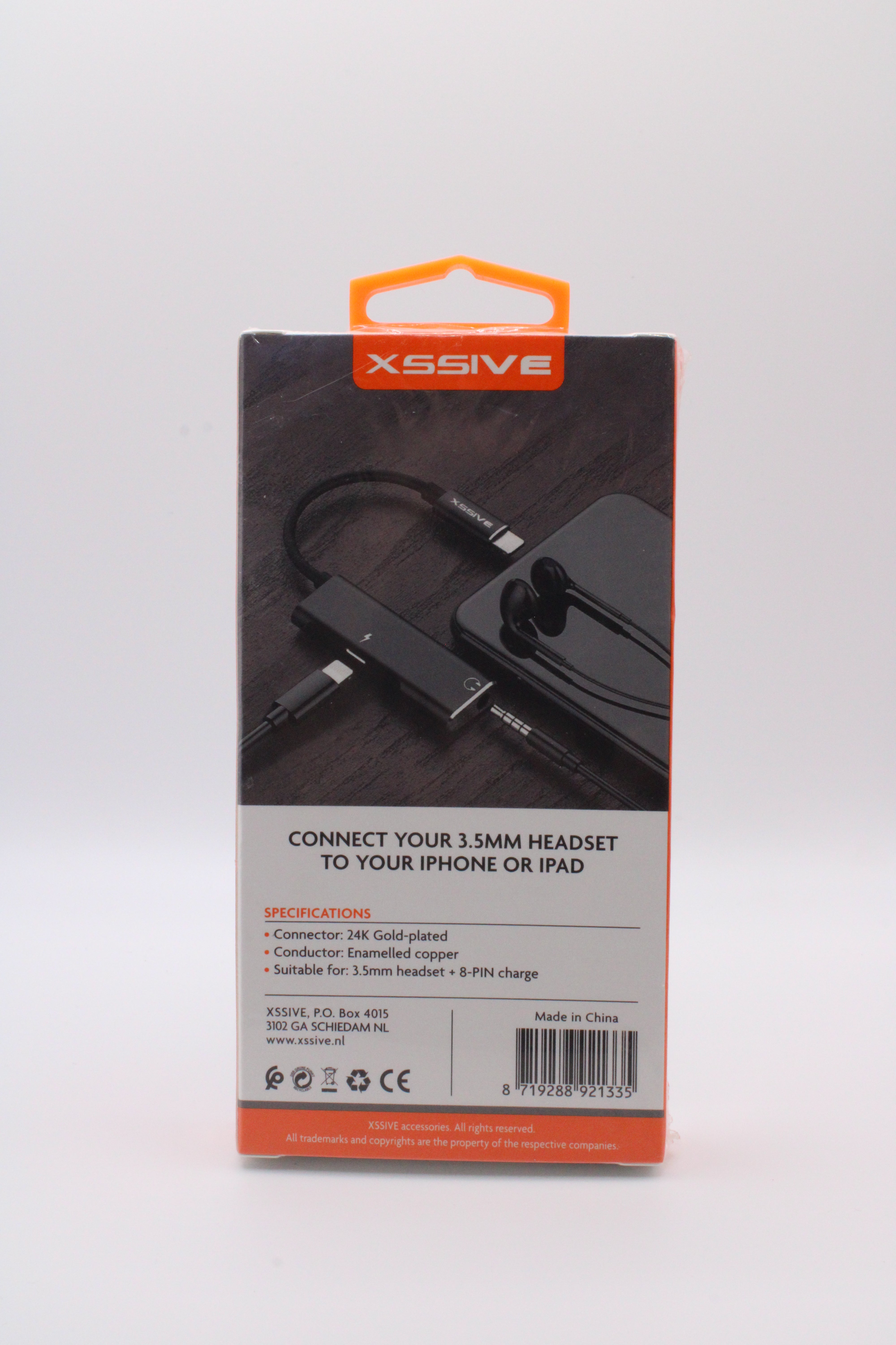 XSSIVE 3,5 mm Jack & Charge Audio Adapter