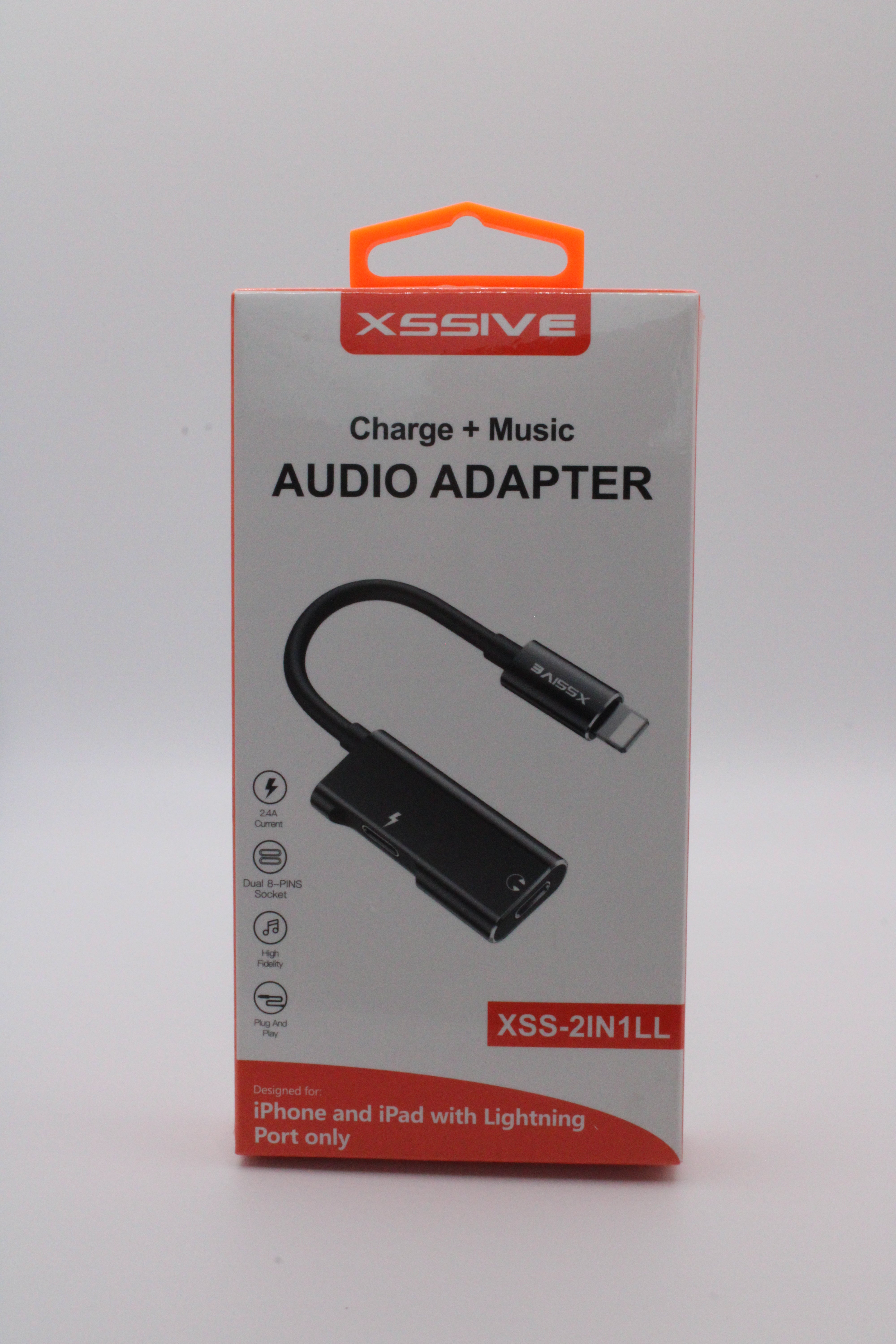 Lightning auf 3,5-mm-AUX-Adapter für iPhone 7 bis iPhone 14 mit Ladefunktion und Audioübertragung.