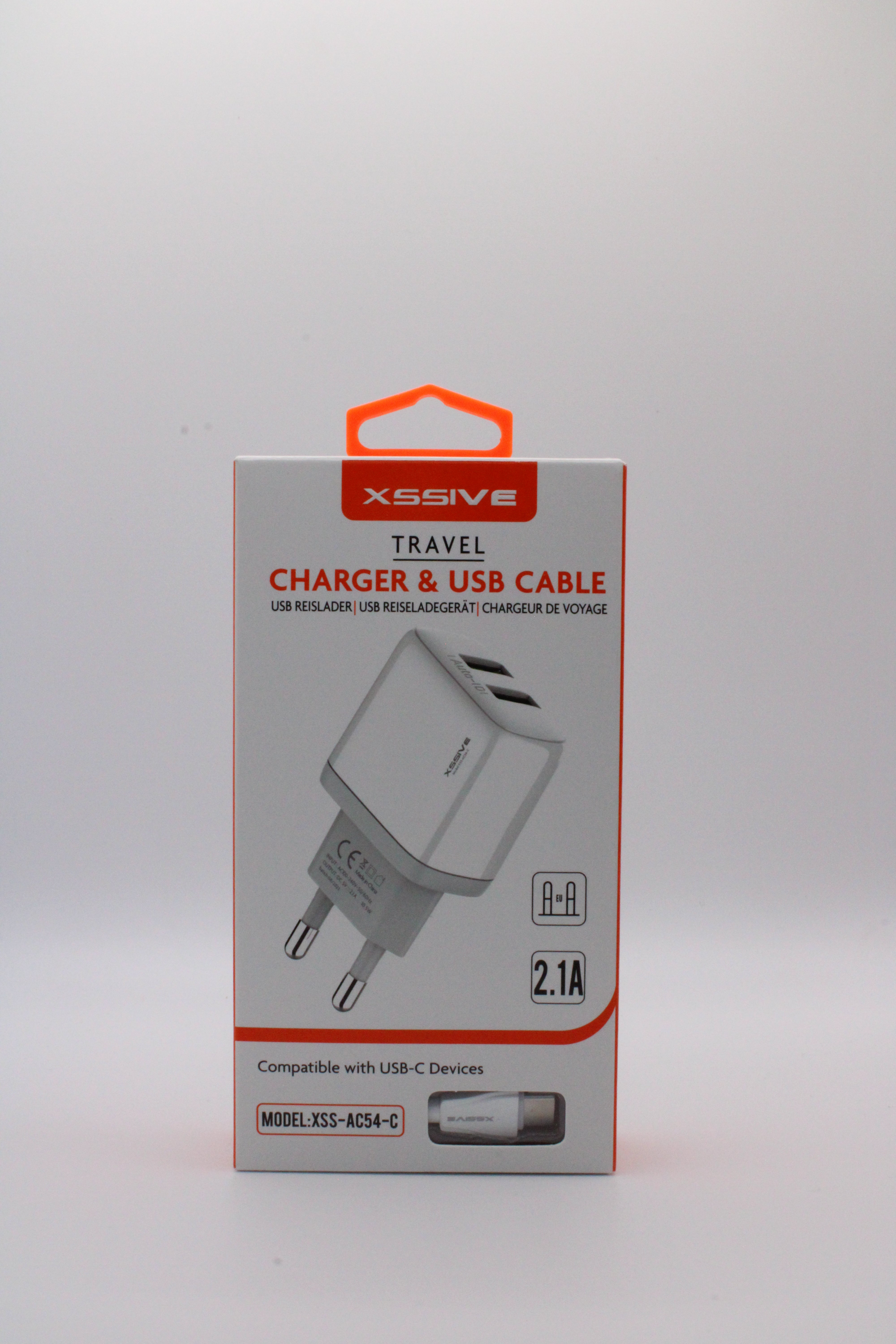XSSIVE Ladegerät mit USB-A & USB-C Kabel, ideal für schnelles & sicheres Laden von Smartphones, Tablets & Zubehör.